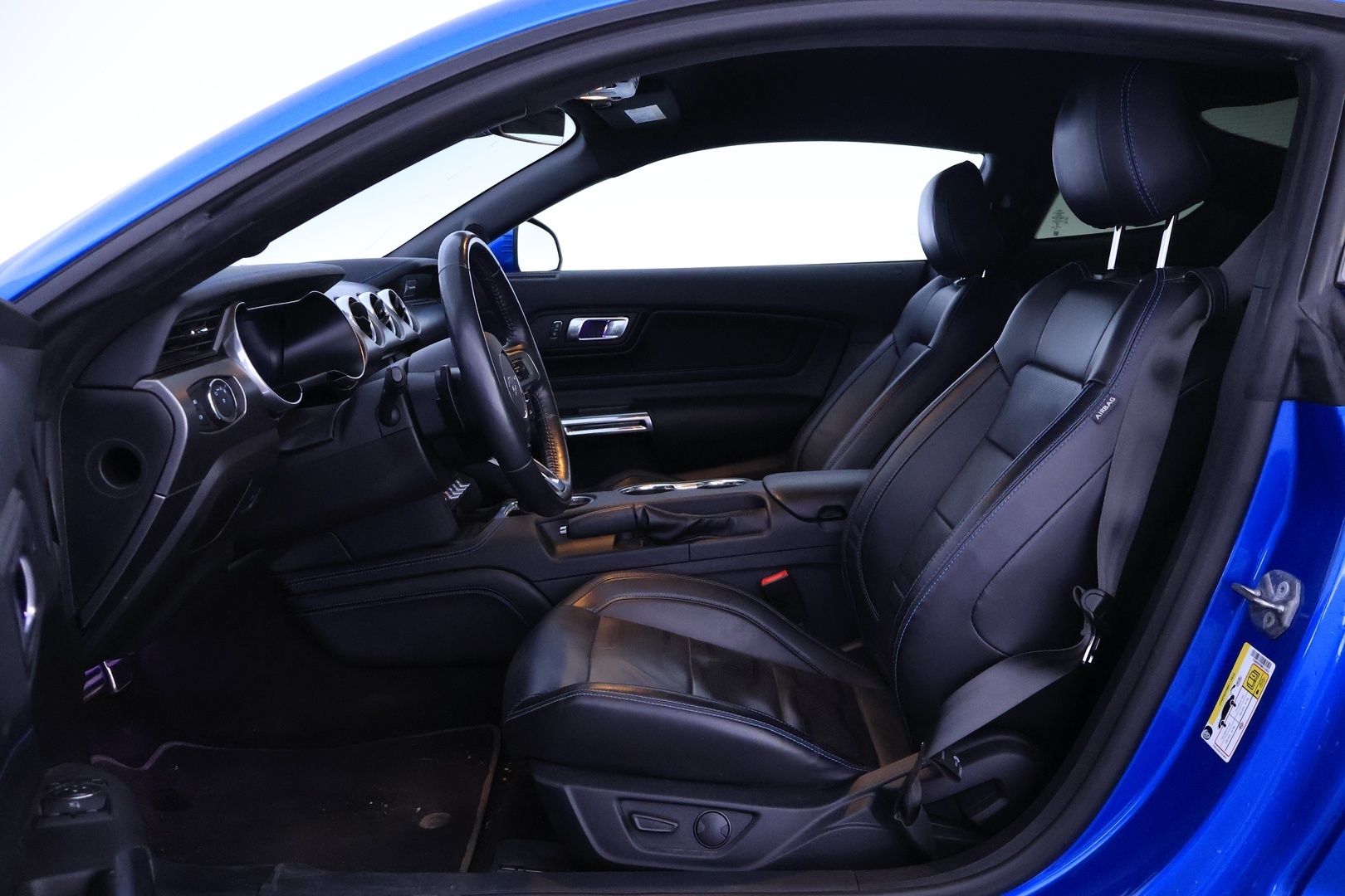 FORD Mustang 2021