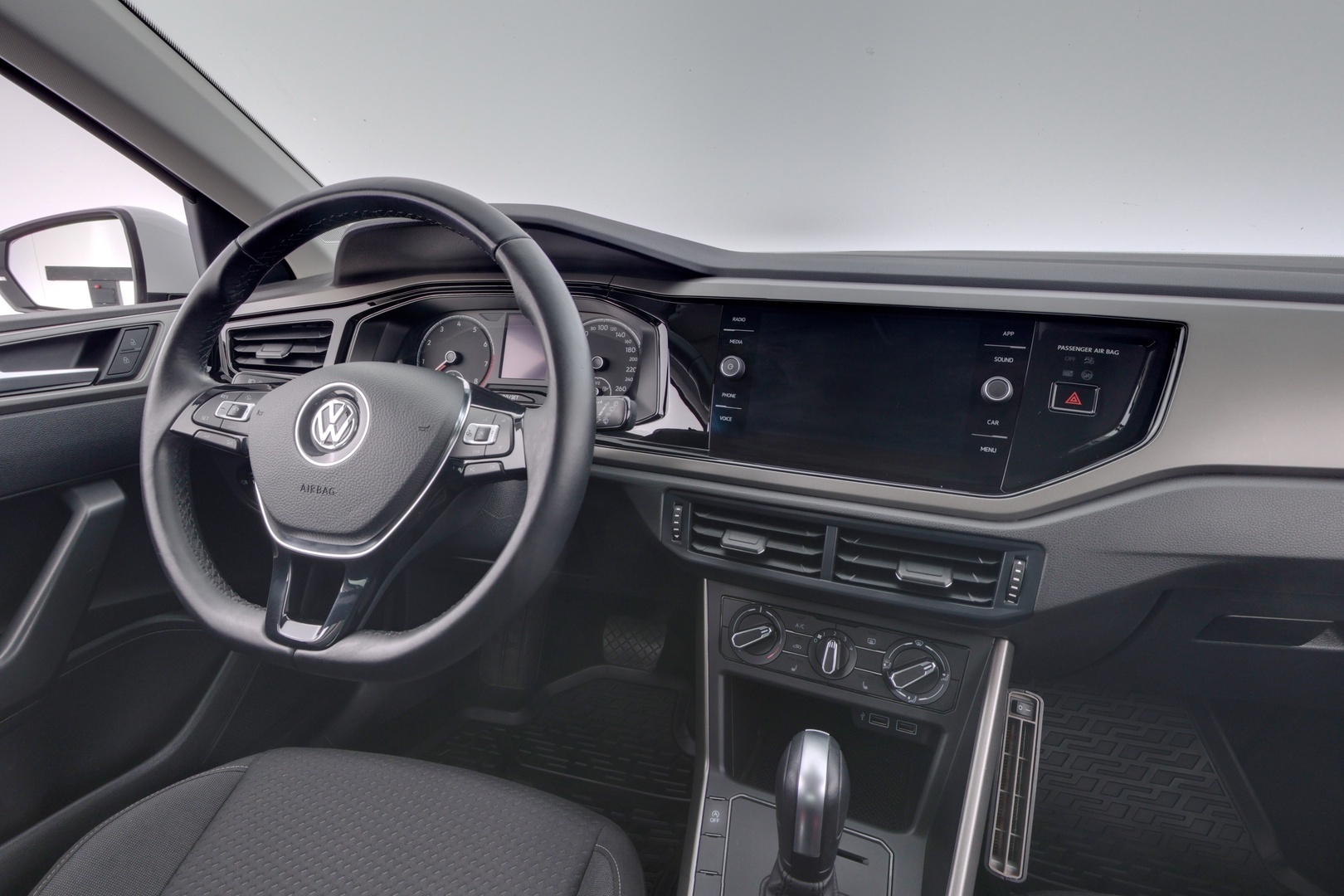 VOLKSWAGEN Polo 2020