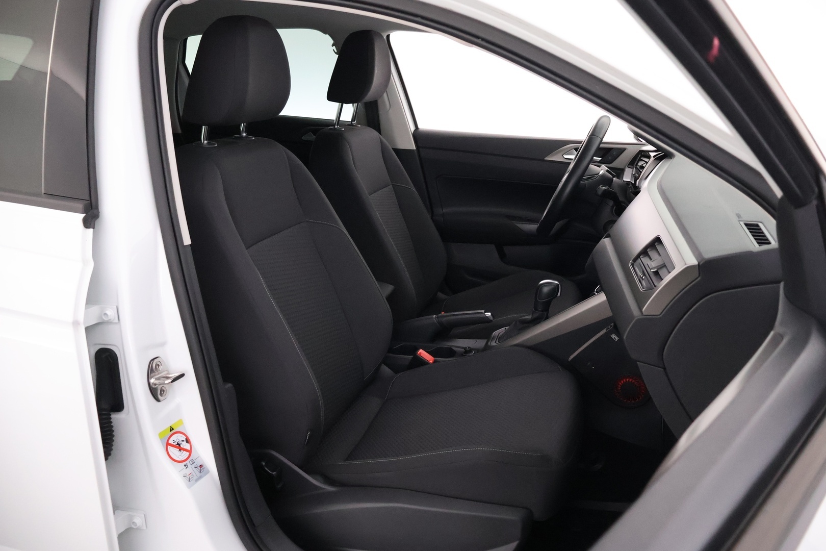 VOLKSWAGEN Polo 2020