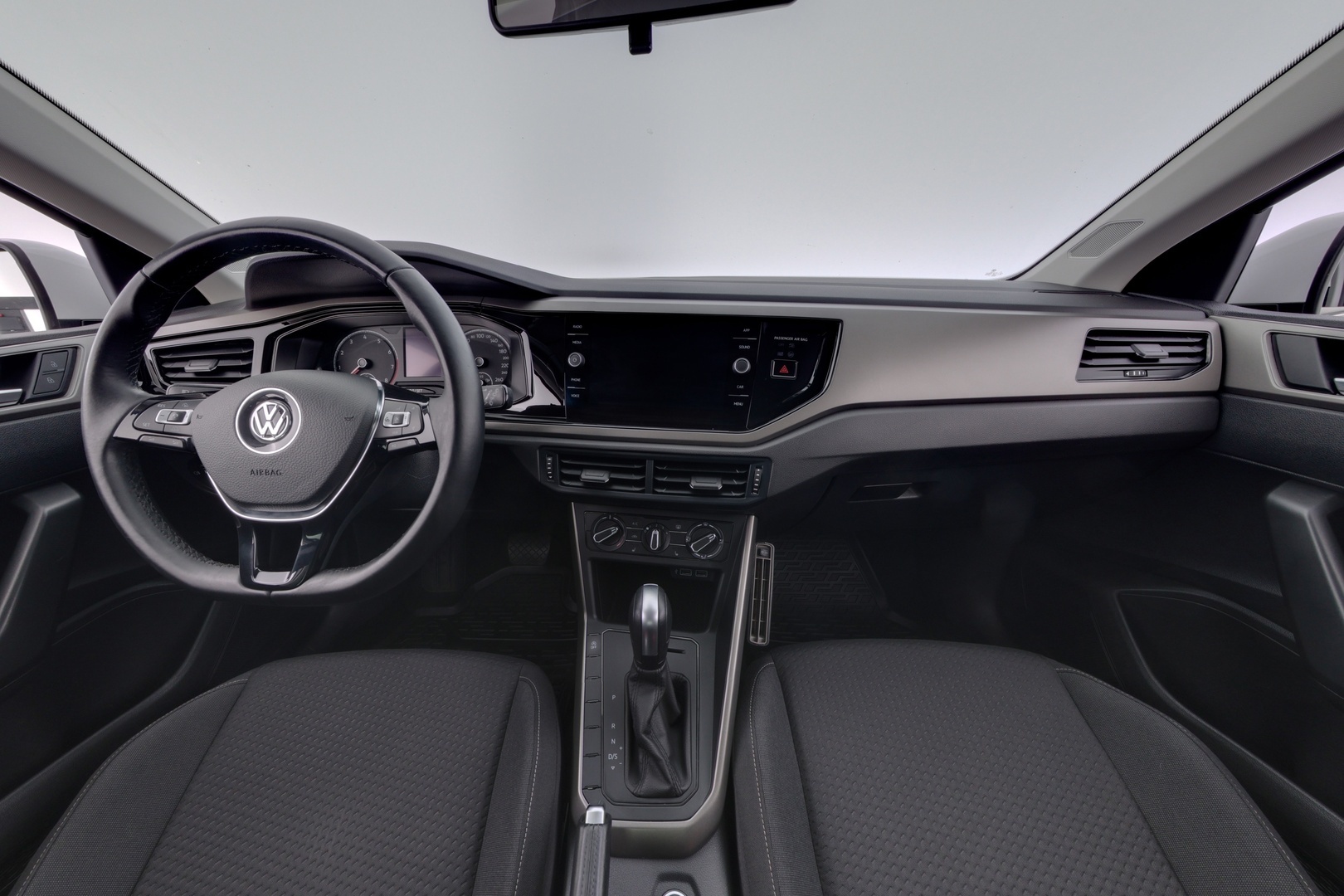 VOLKSWAGEN Polo 2020