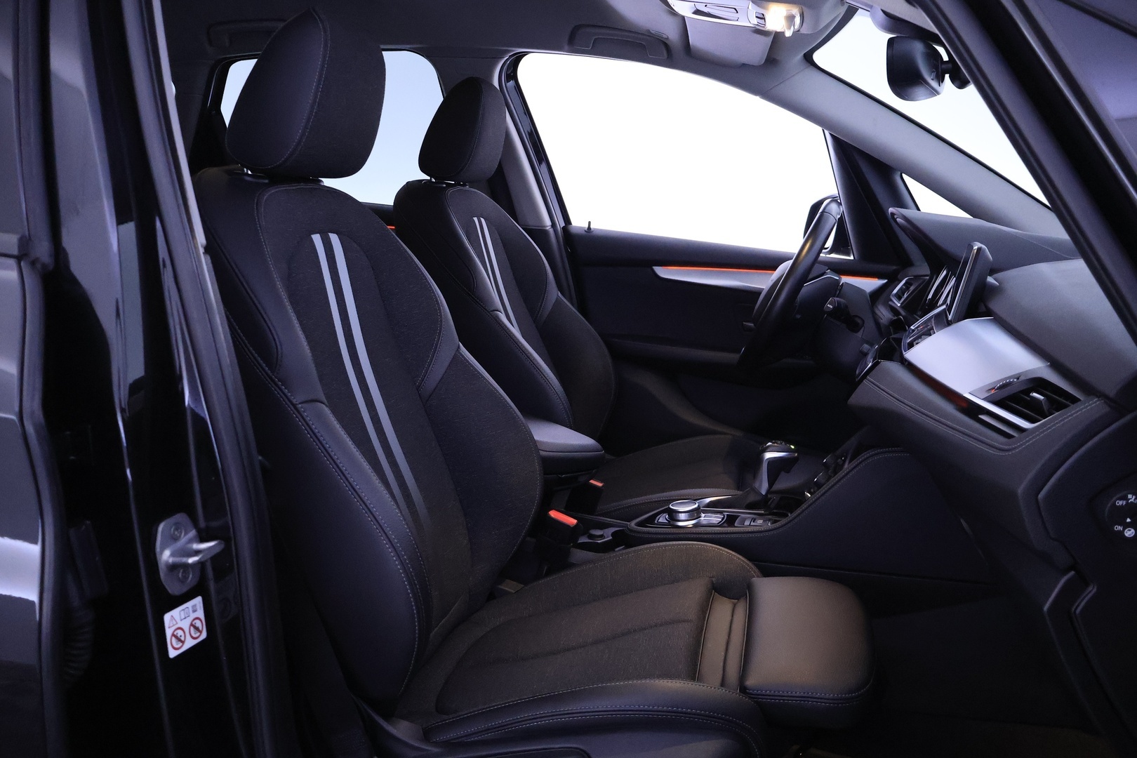 BMW 225 2019