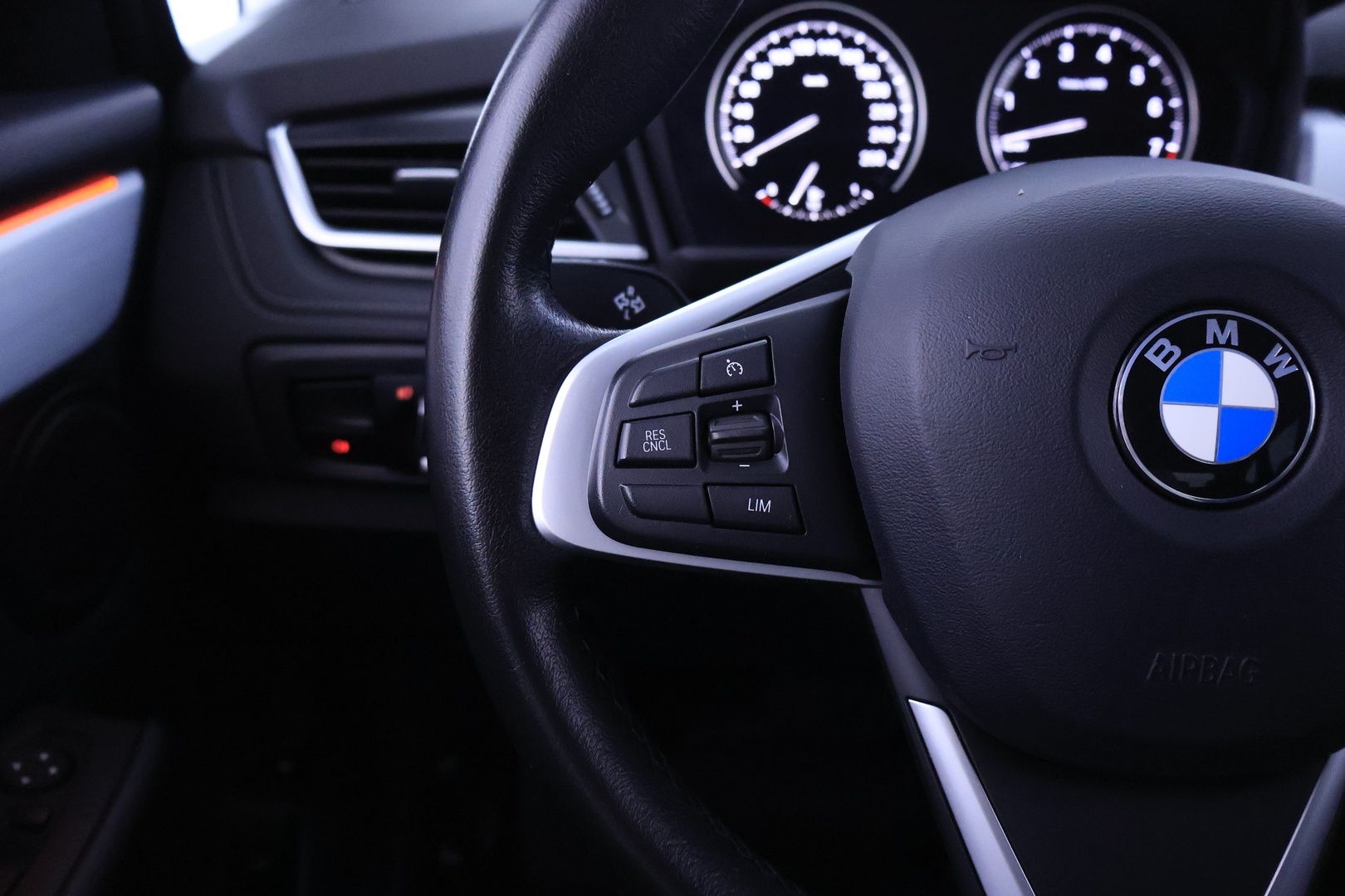 BMW 225 2019