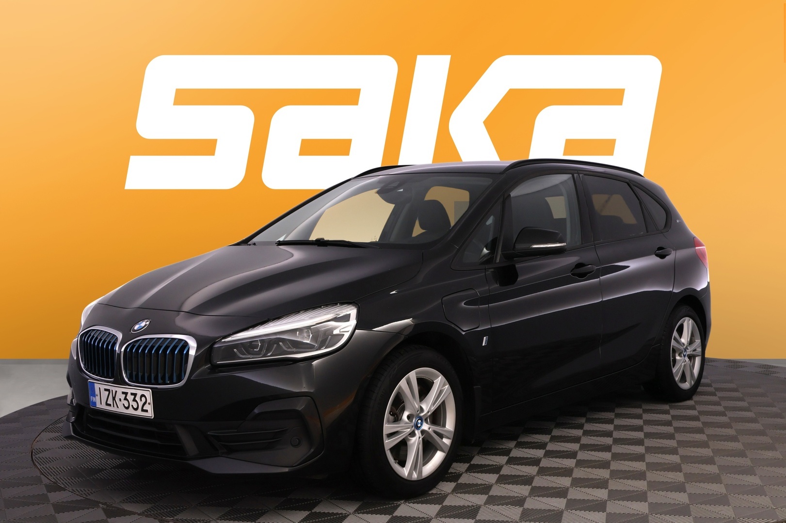 BMW 225 2019