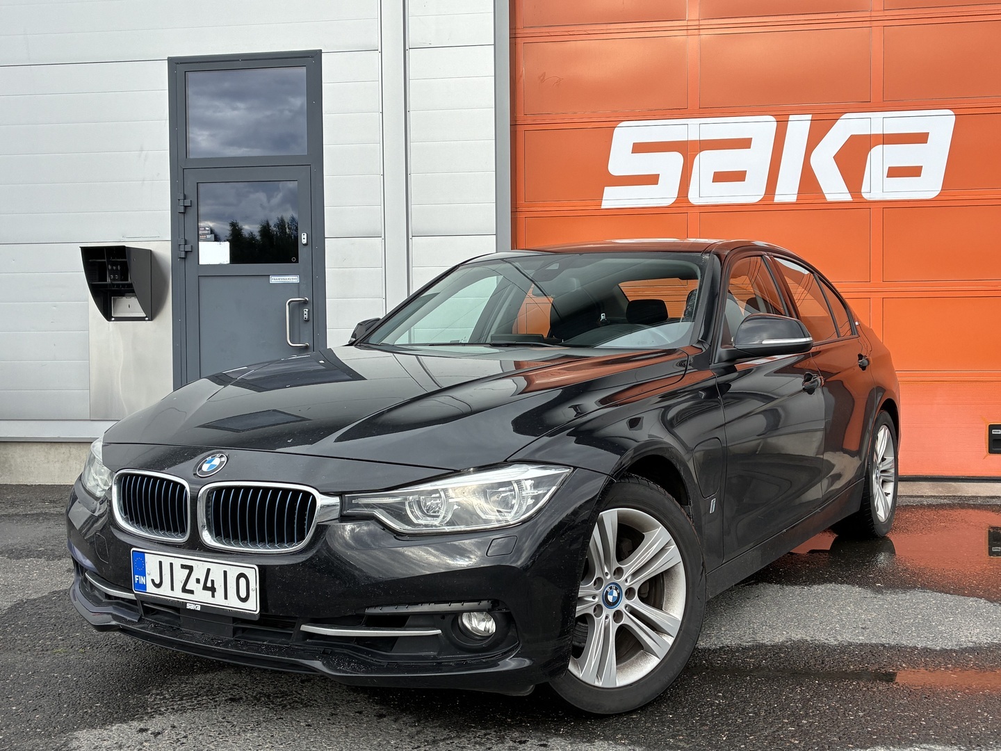 BMW 330 2017