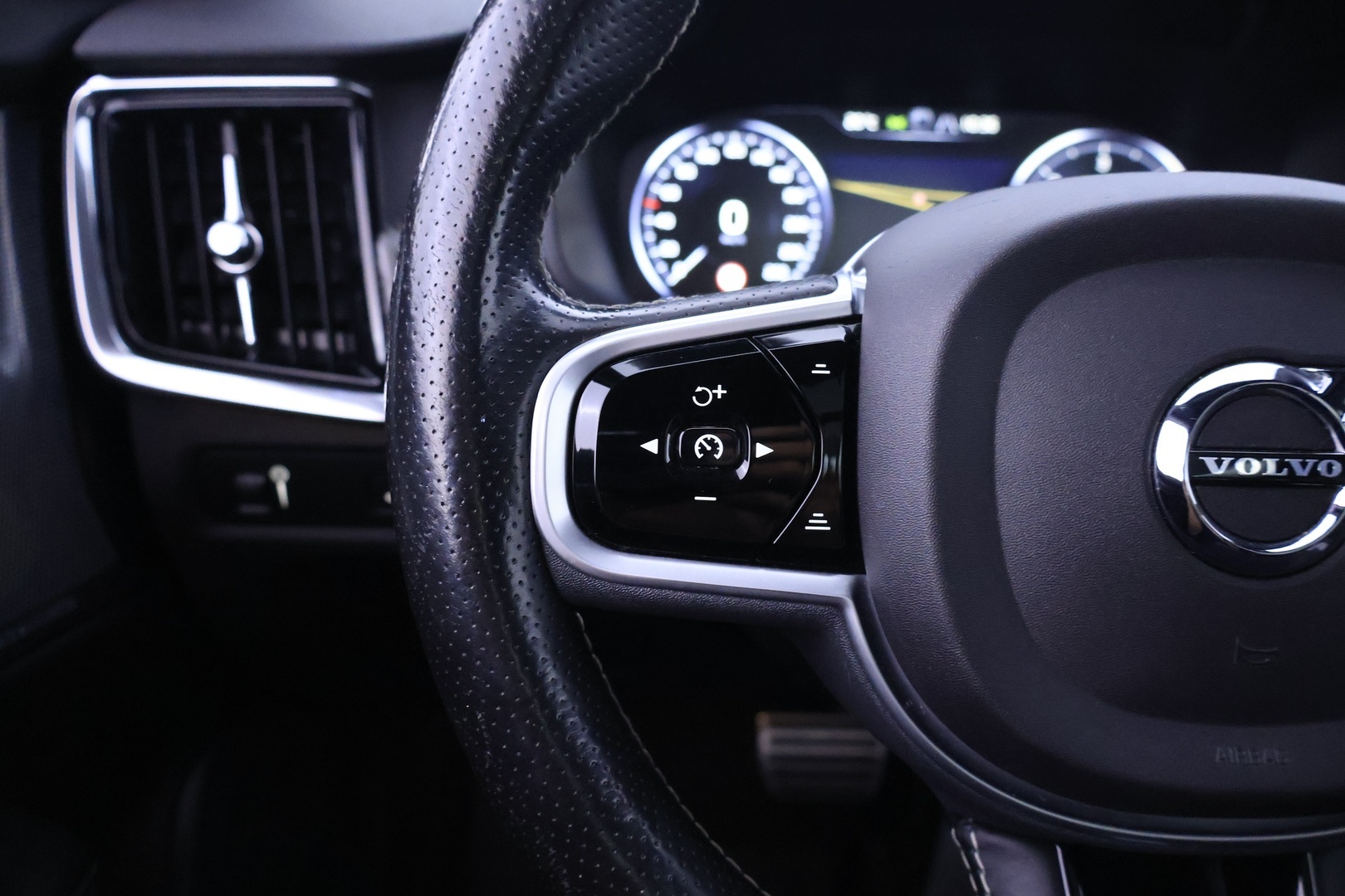 VOLVO V90 2018