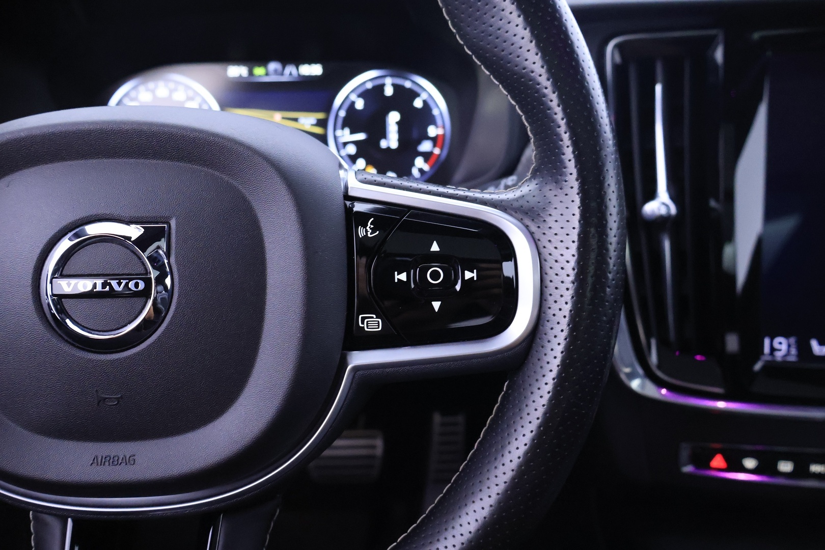 VOLVO V90 2018
