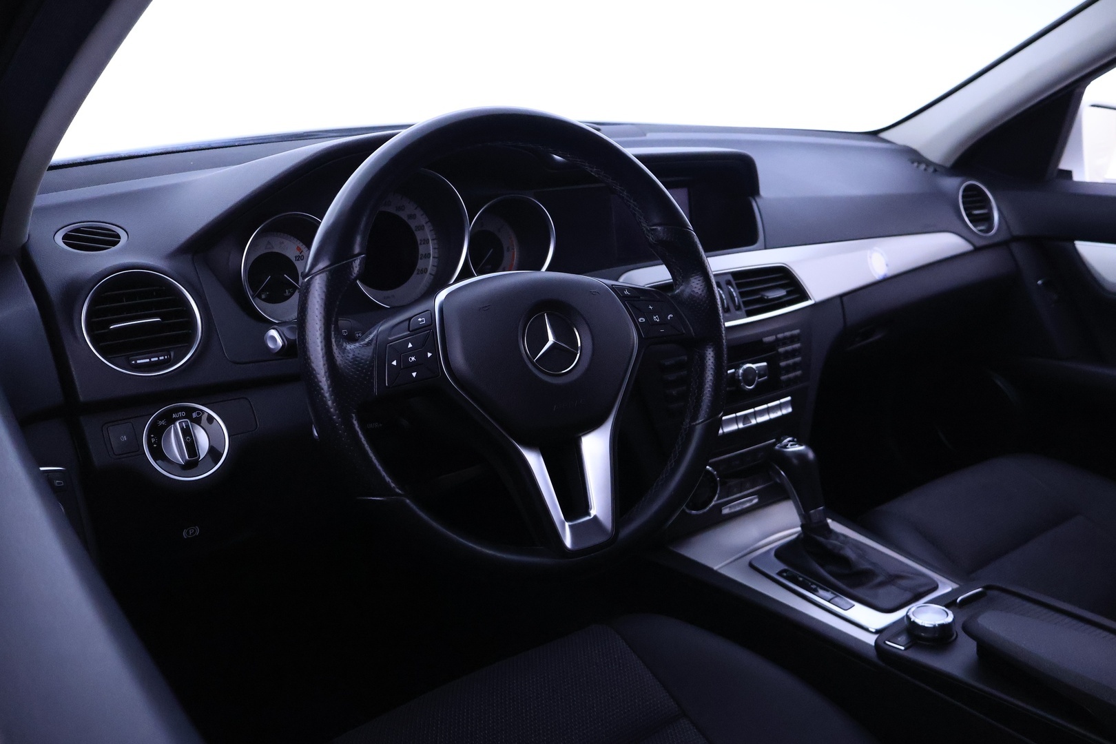 MERCEDES-BENZ C 2013