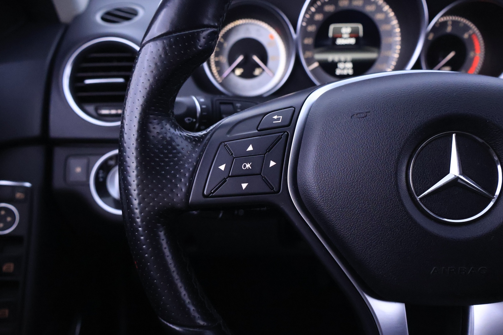 MERCEDES-BENZ C 2013