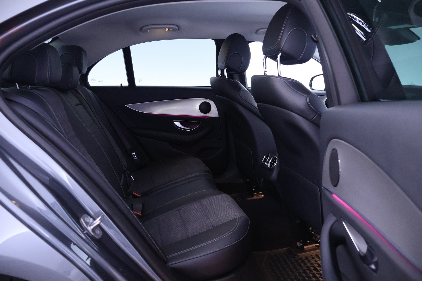 MERCEDES-BENZ E 2018