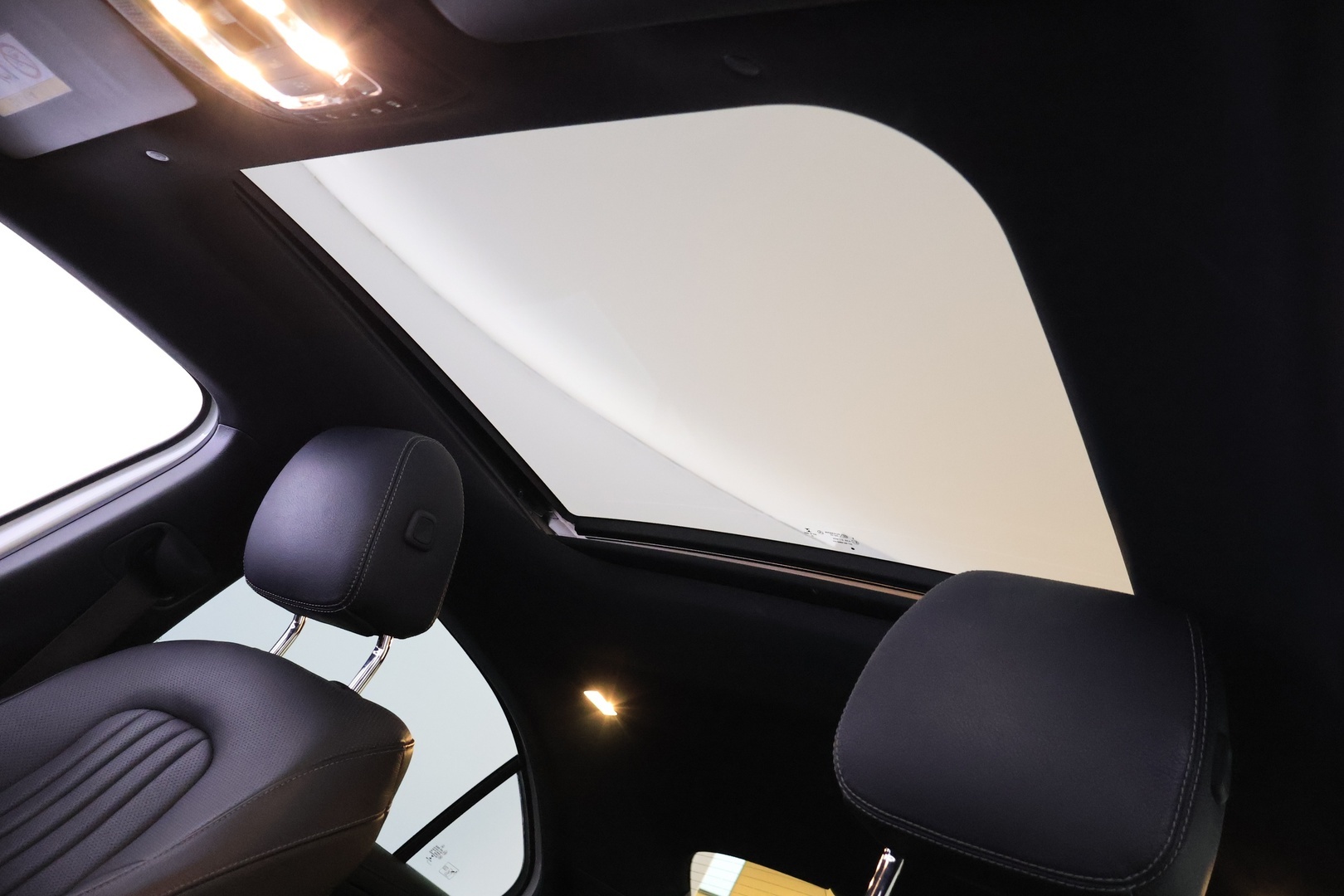 MERCEDES-BENZ A 2019