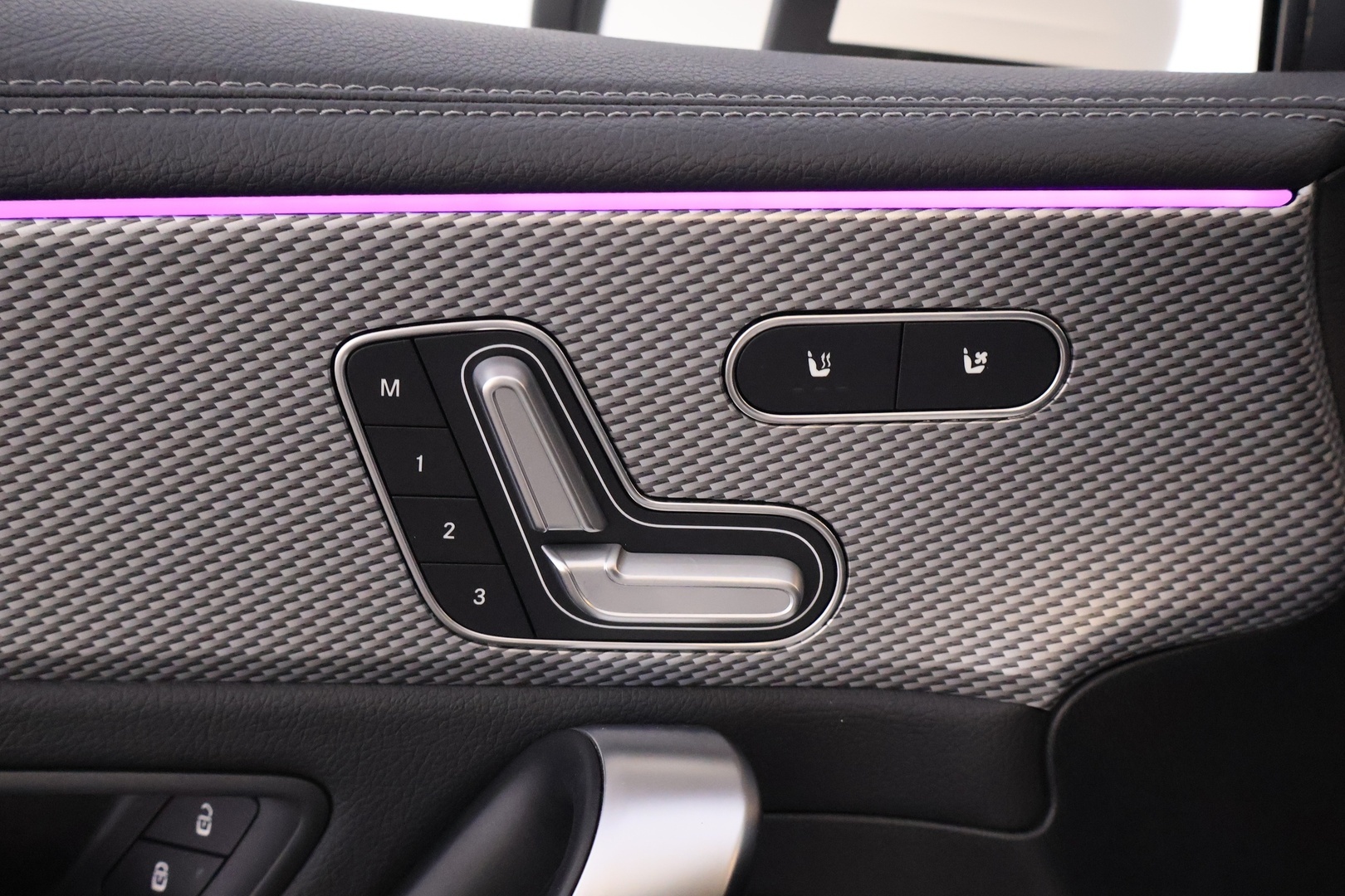 MERCEDES-BENZ A 2019