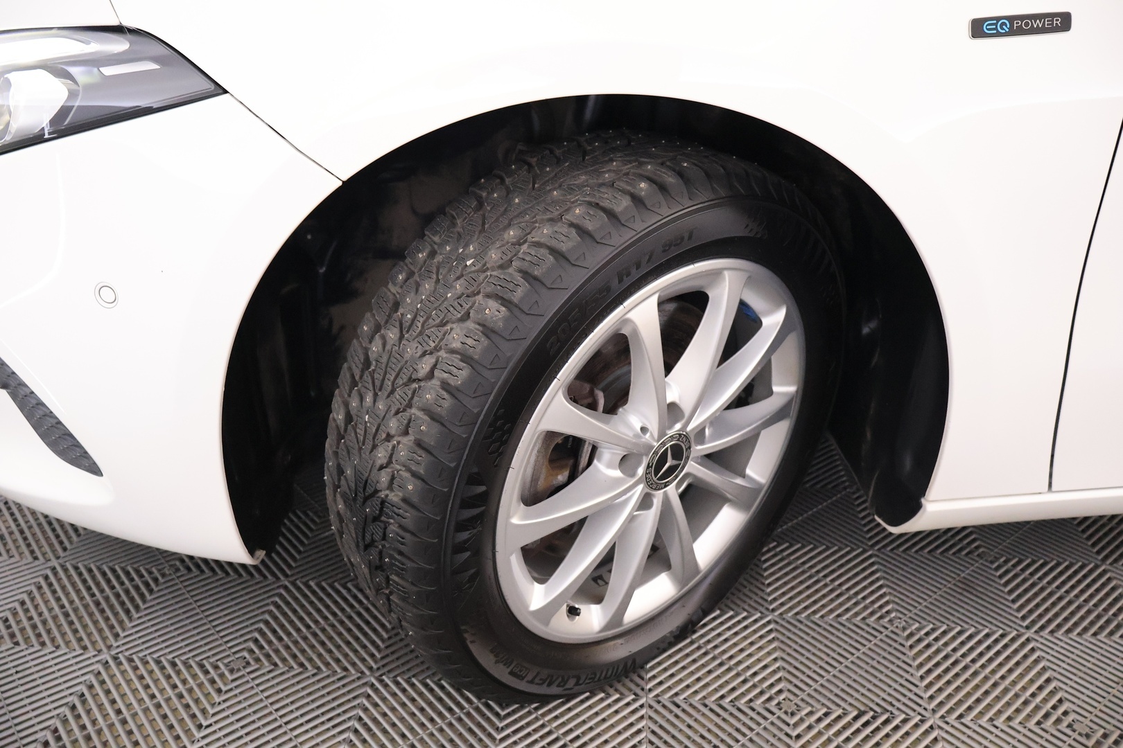 MERCEDES-BENZ A 2019