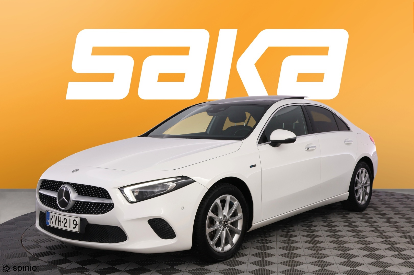 MERCEDES-BENZ A 2019