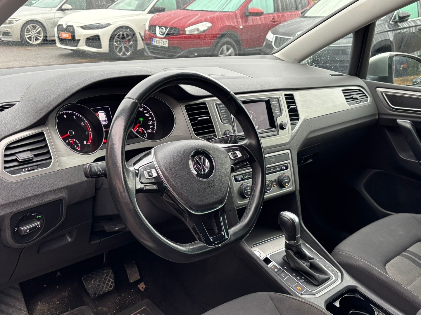 VOLKSWAGEN Golf Sportsvan 2015