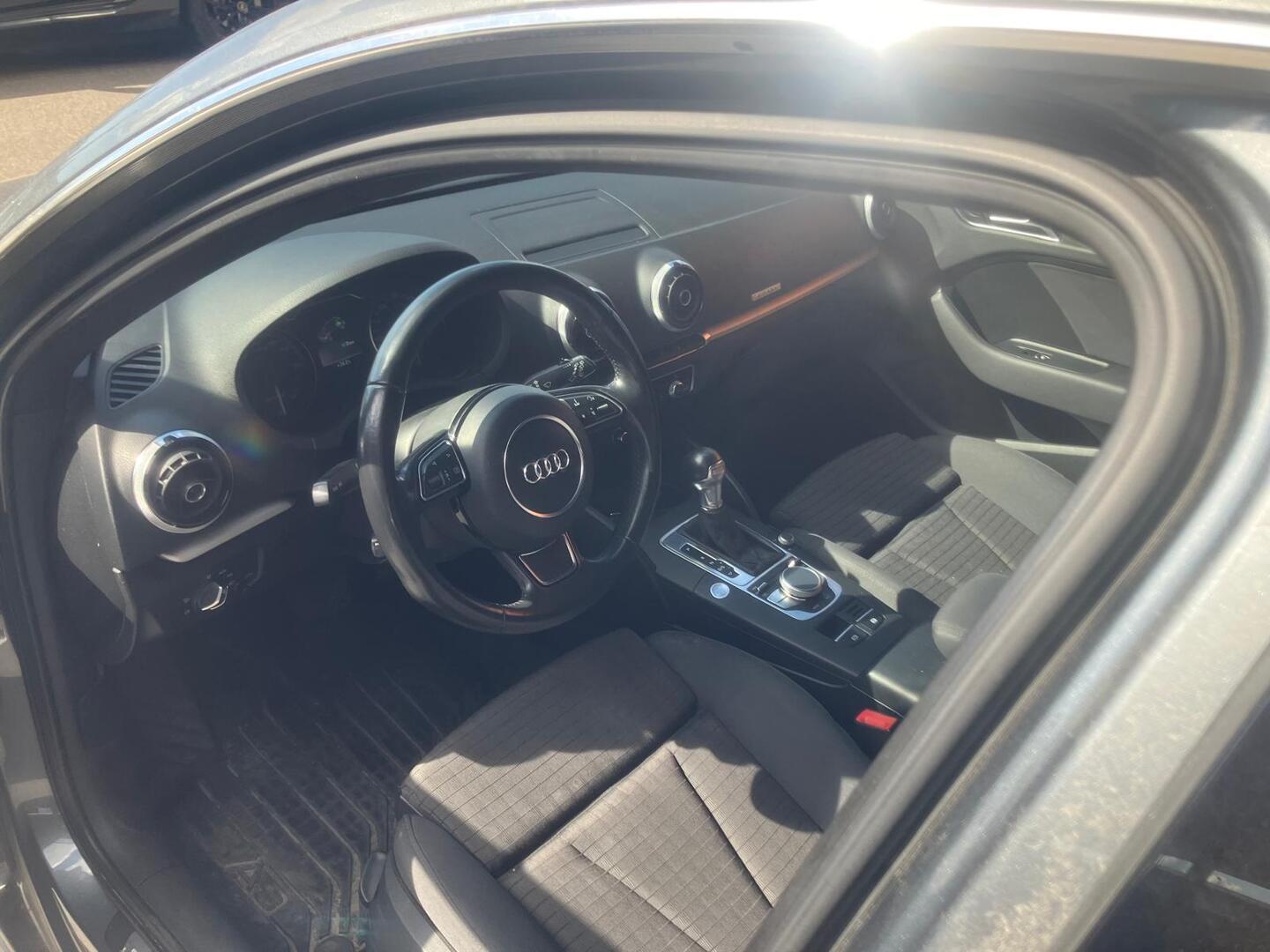 AUDI A3 2016