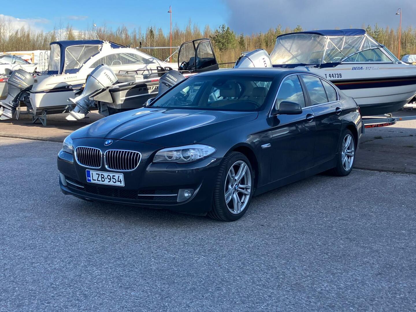 BMW 523 2010