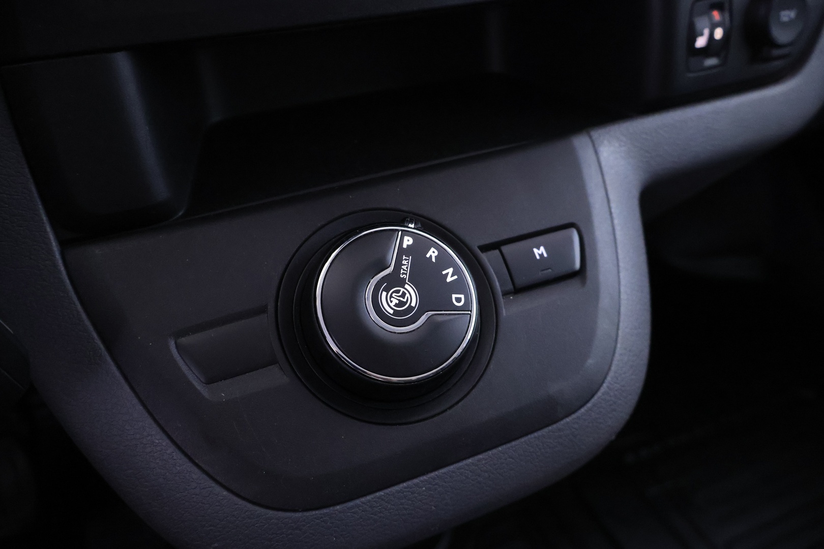 TOYOTA Proace 2023