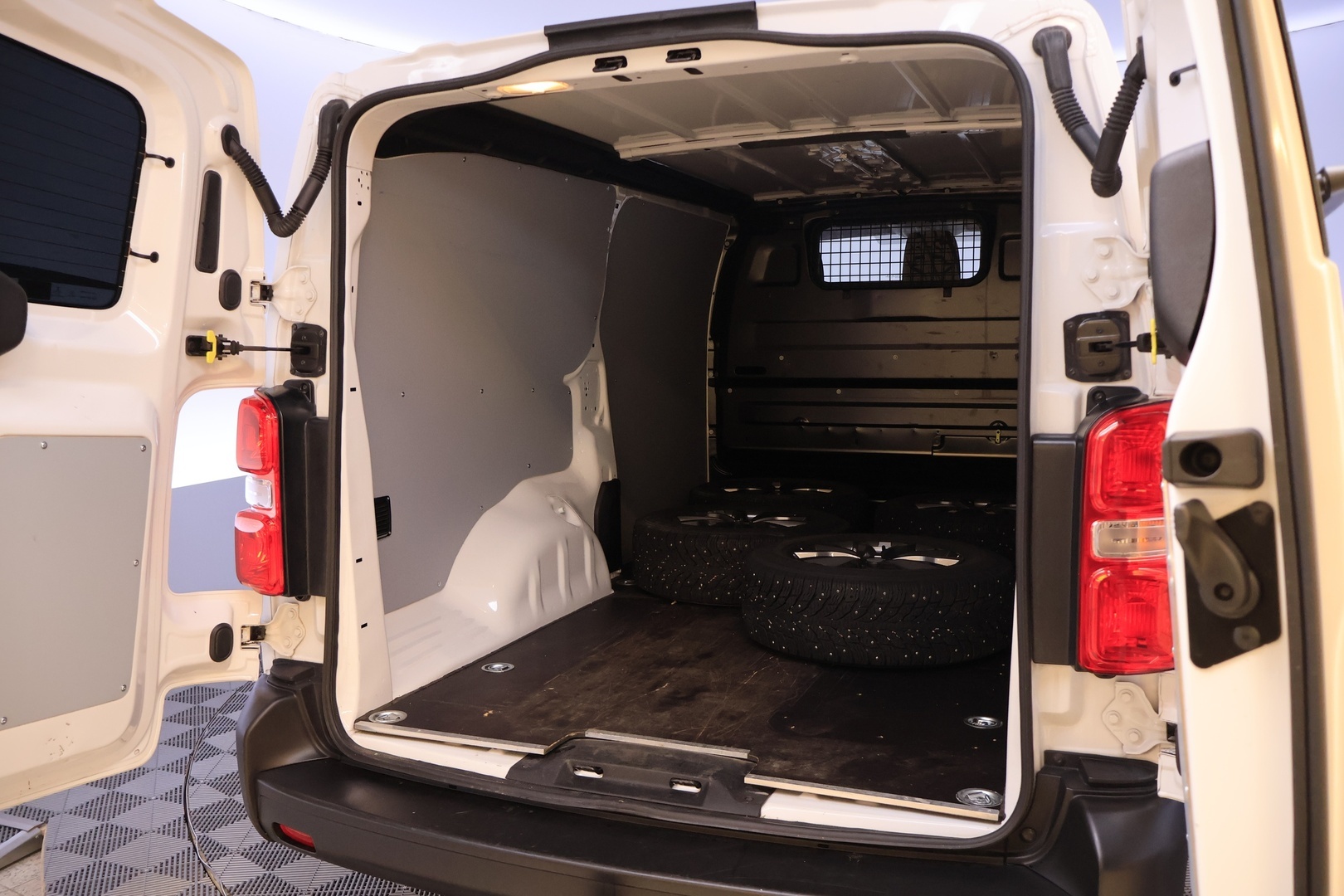 TOYOTA Proace 2023