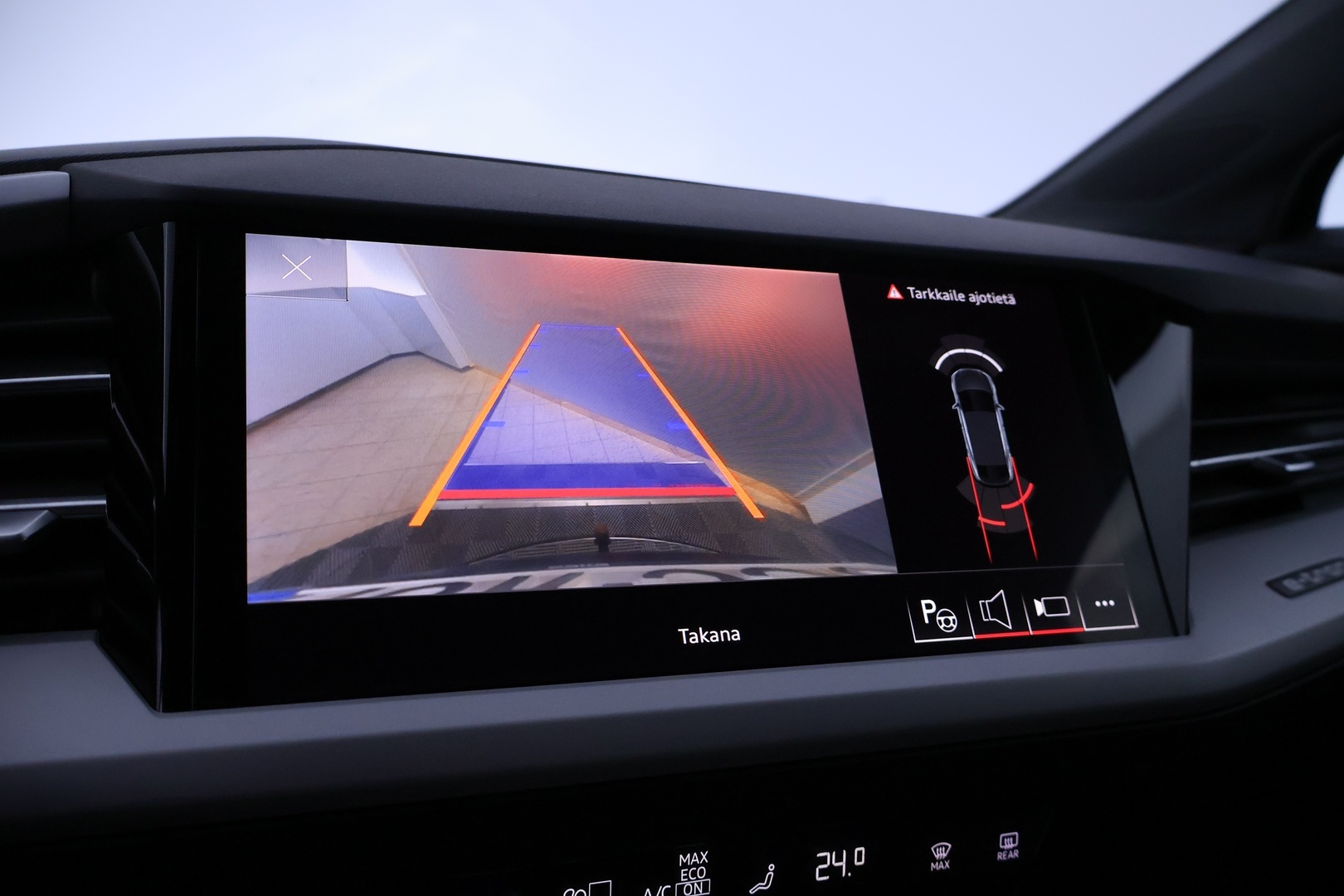 AUDI Q4 e-tron 2023