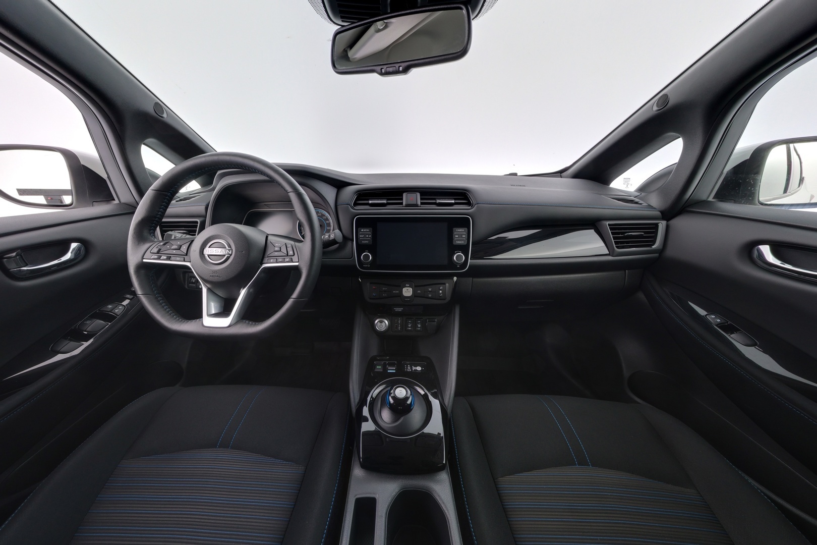 NISSAN Leaf 2023