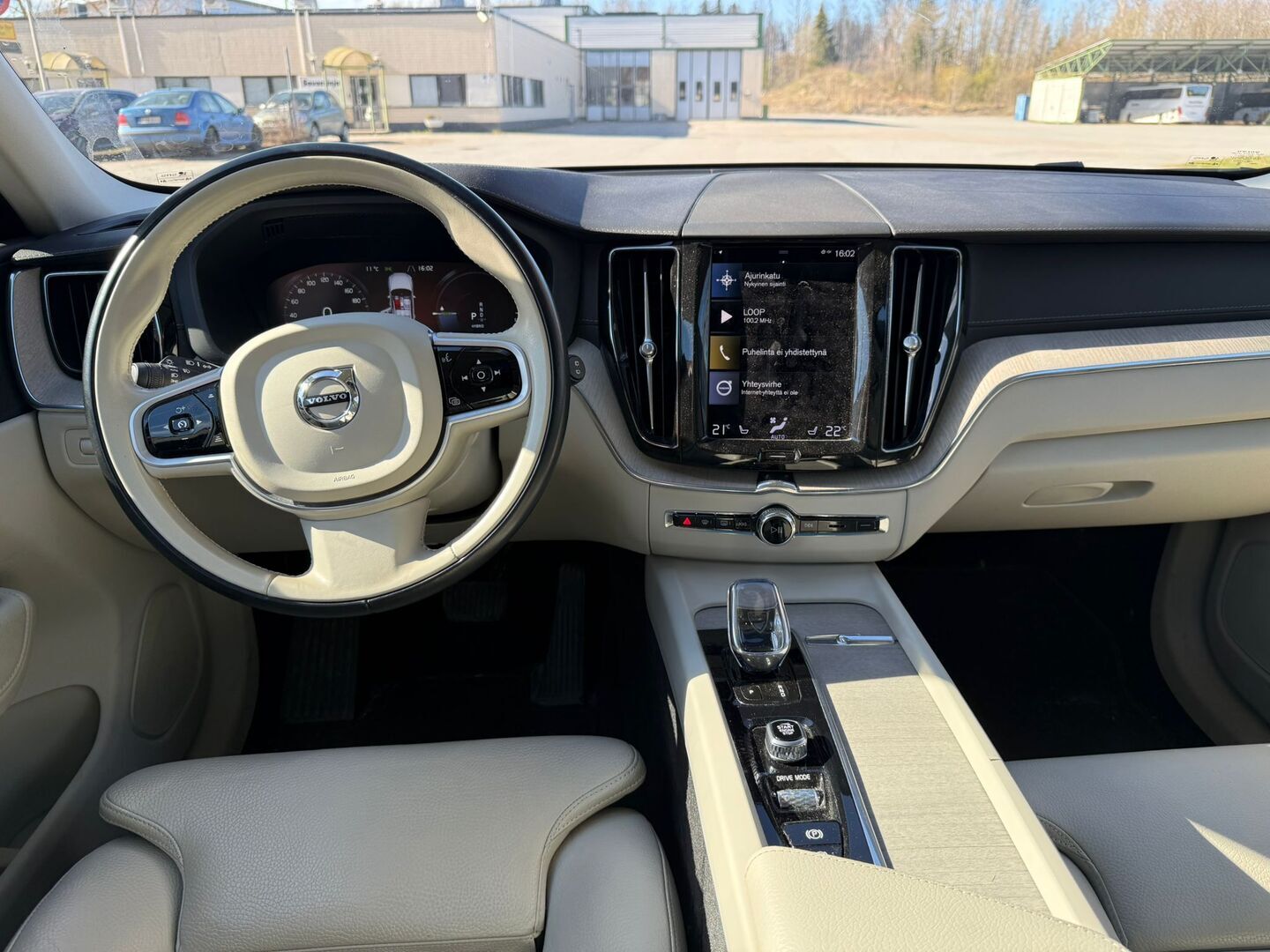 VOLVO XC60 2021