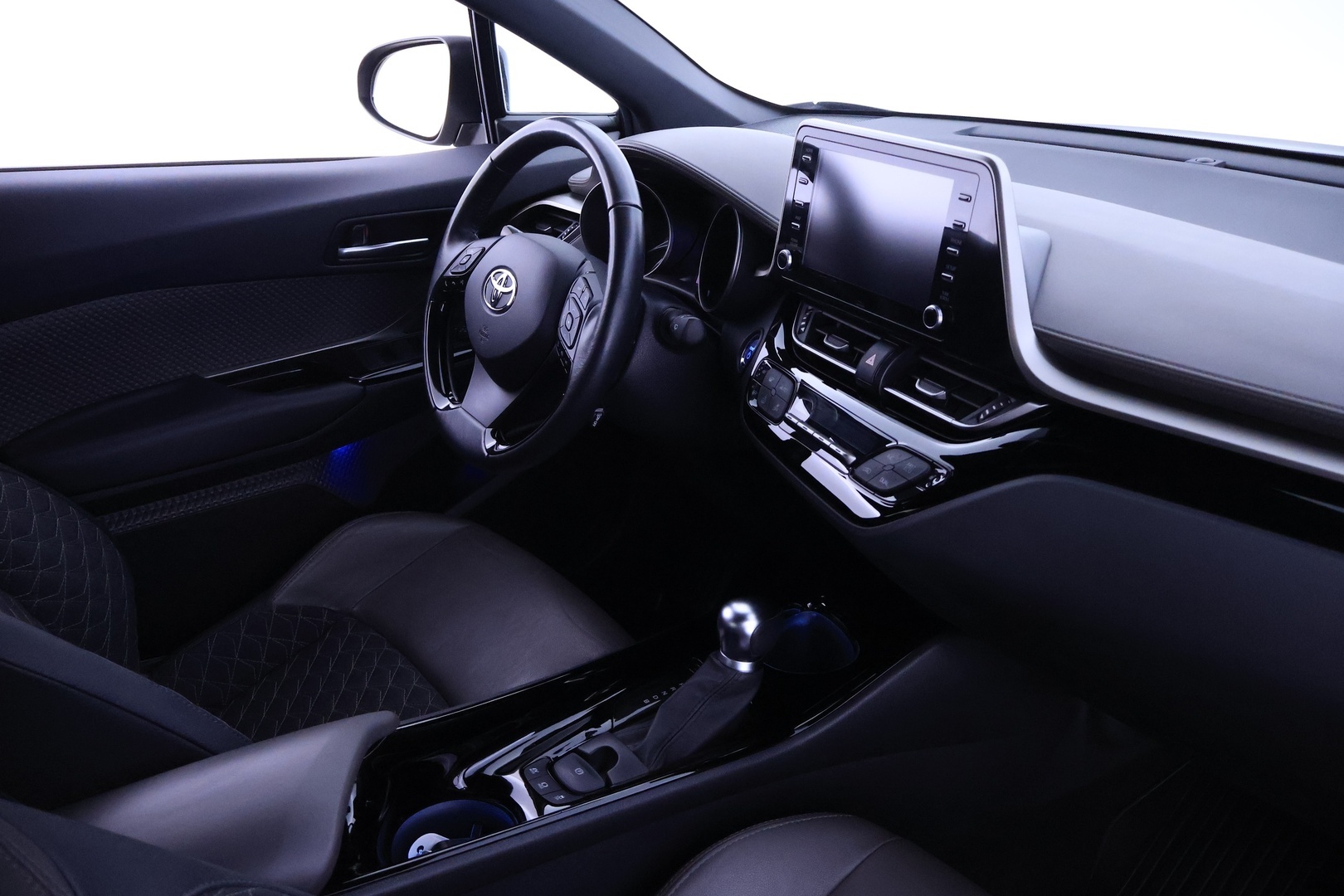 TOYOTA C-HR 2021