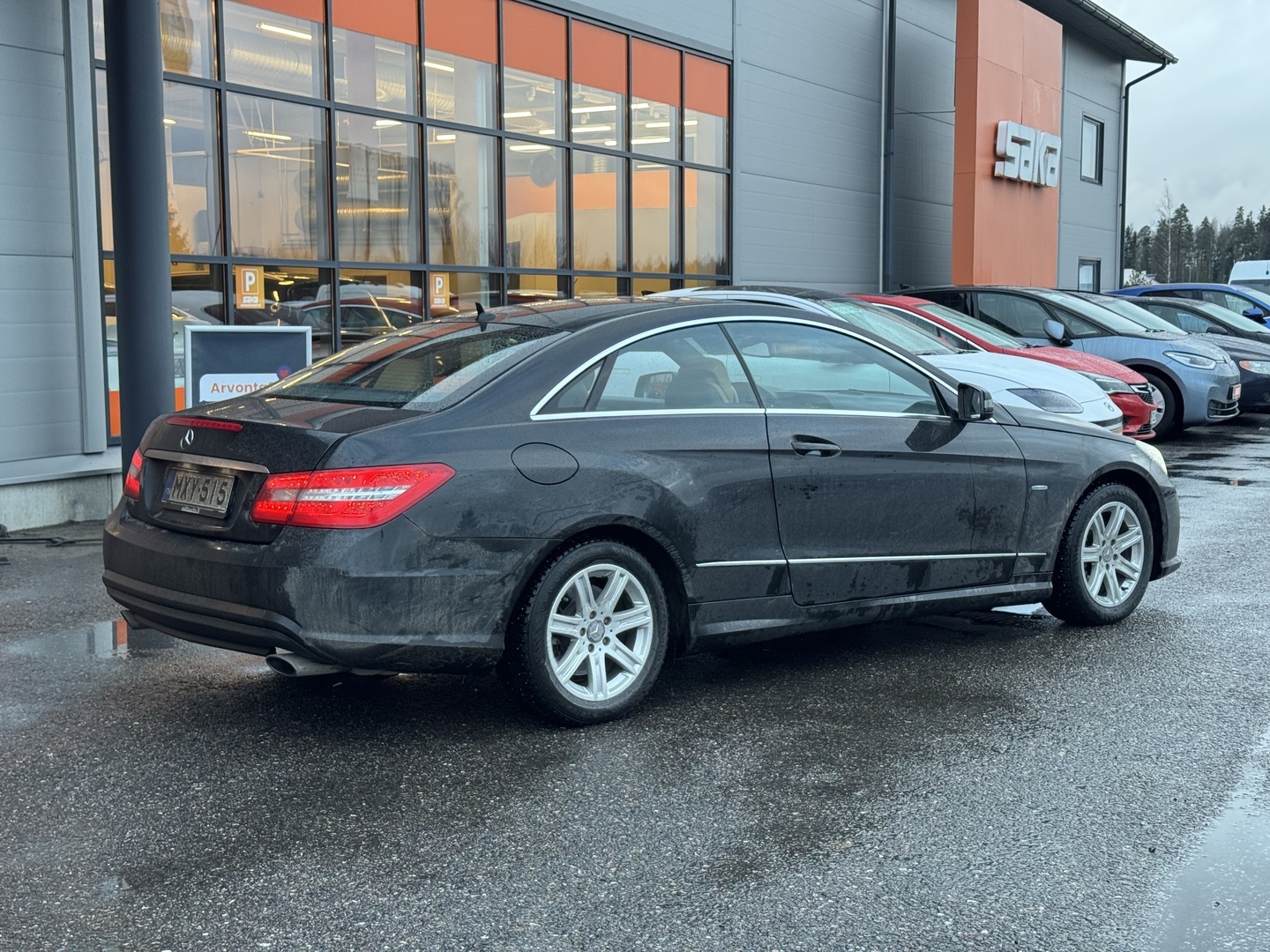 MERCEDES-BENZ E 2011