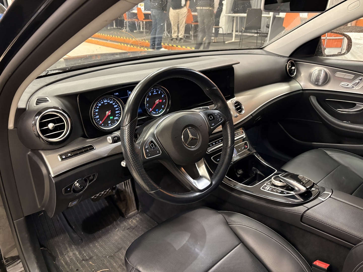MERCEDES-BENZ E 2018