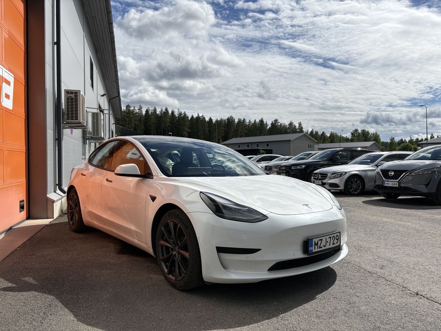 TESLA Model 3 2021