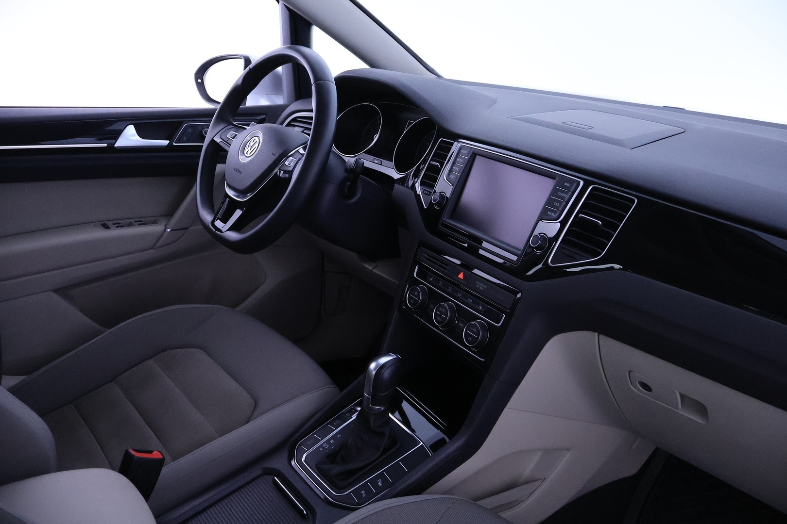 VOLKSWAGEN Golf Sportsvan 2015