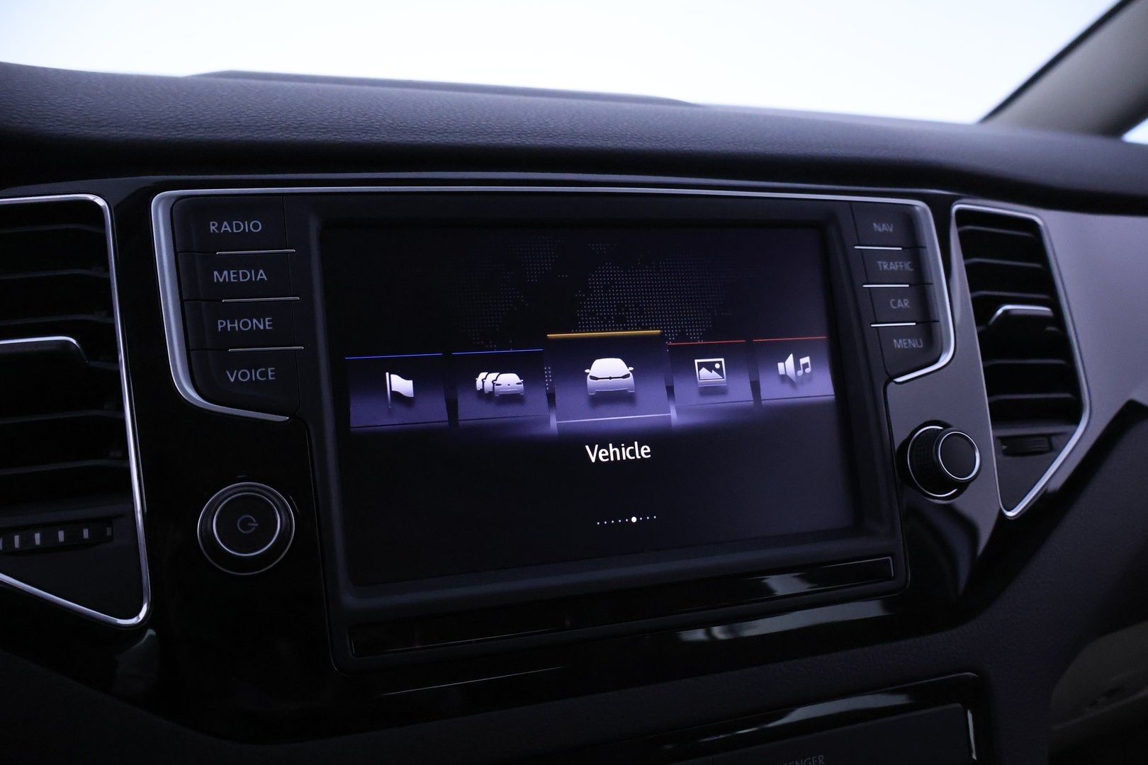 VOLKSWAGEN Golf Sportsvan 2015