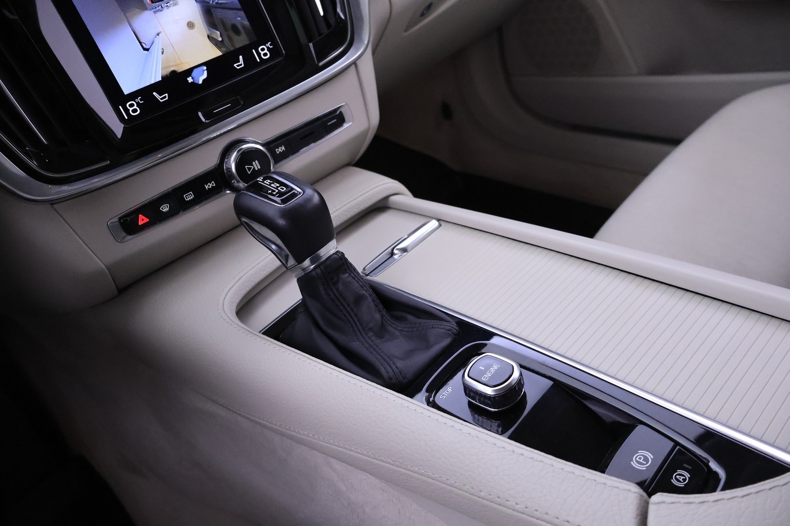 VOLVO V90 2017