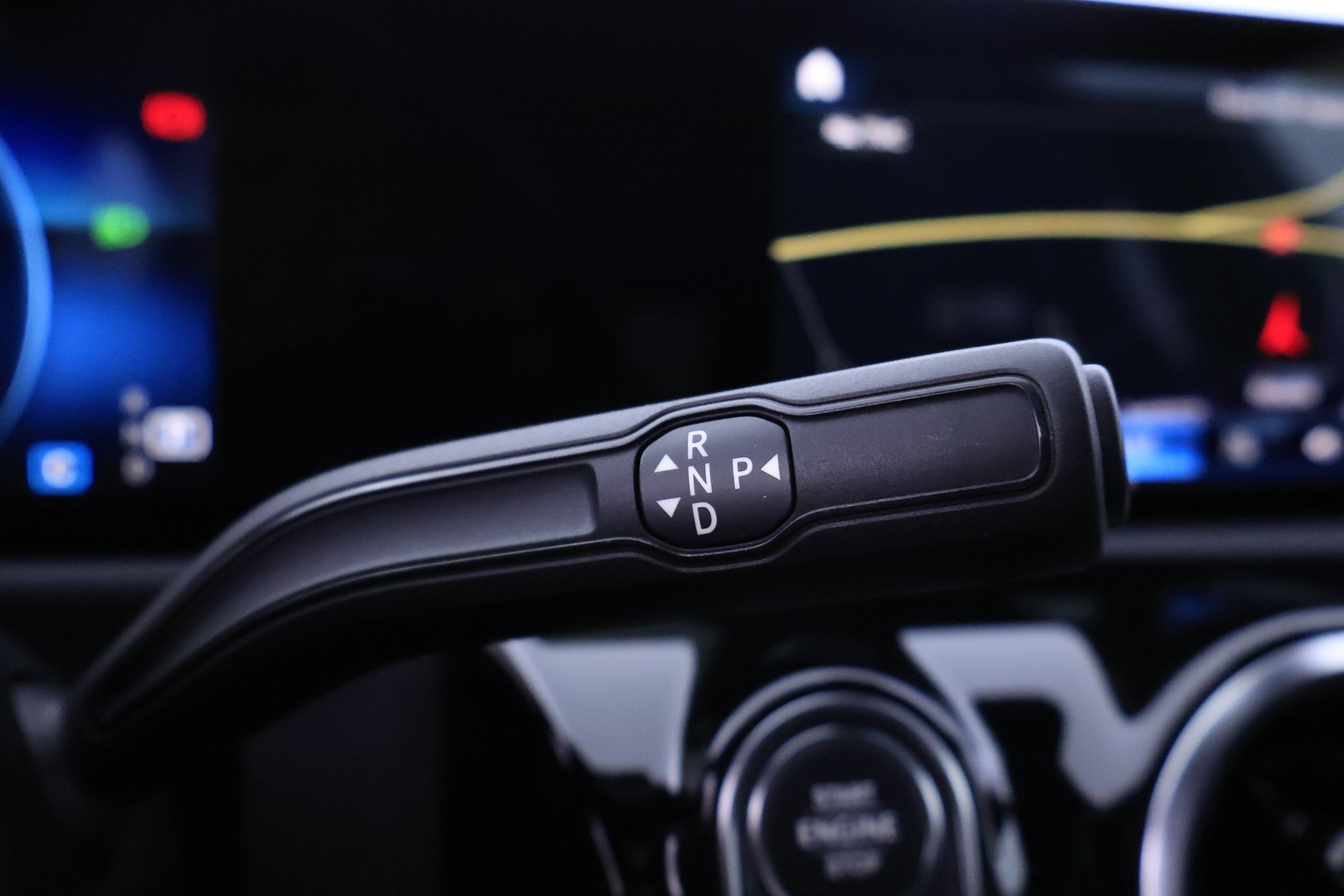 MERCEDES-BENZ A 2021