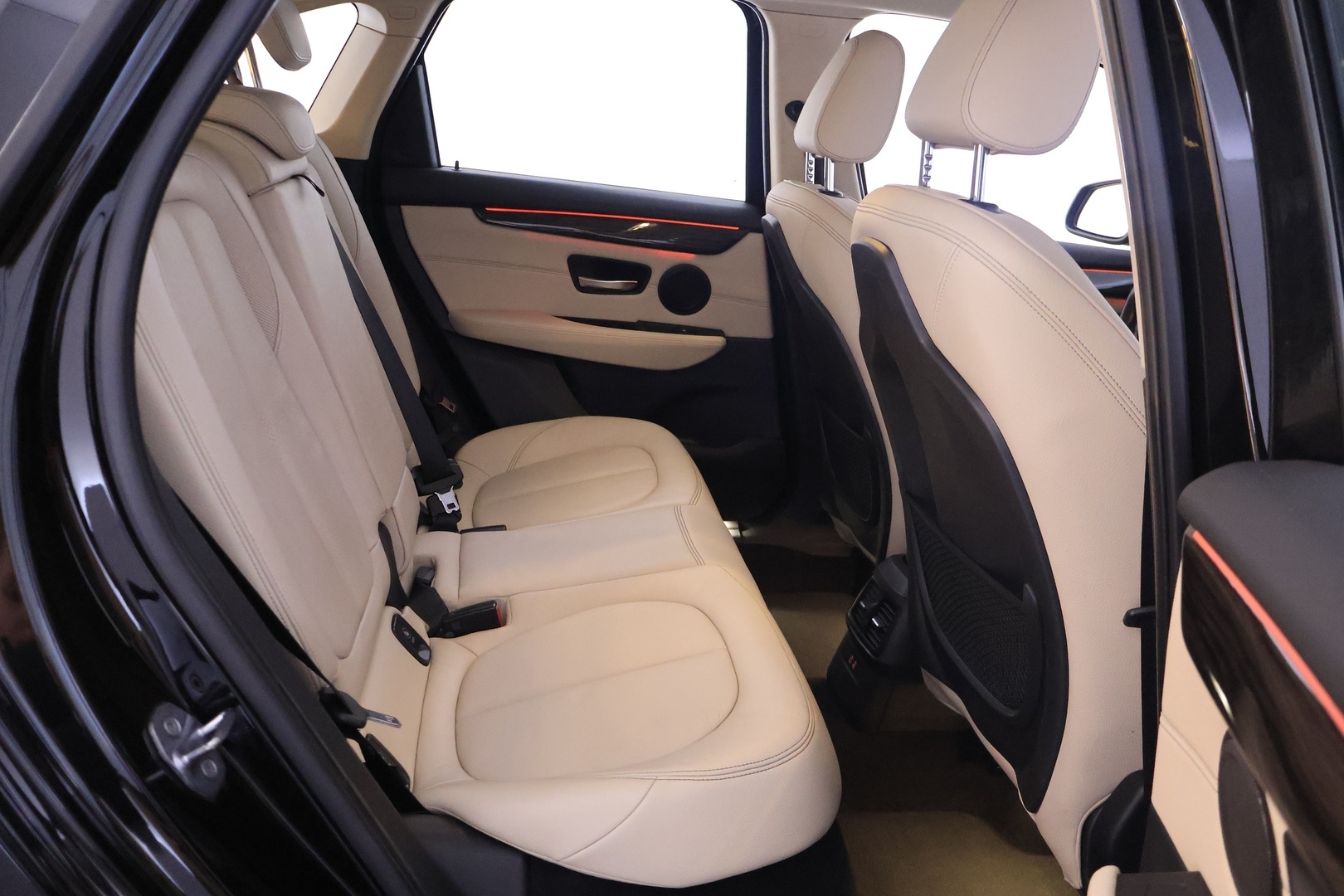 BMW 225 2019