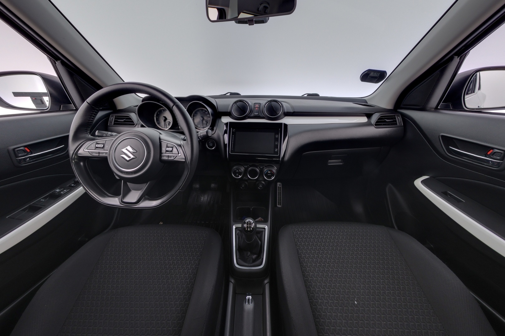 SUZUKI Swift 2020