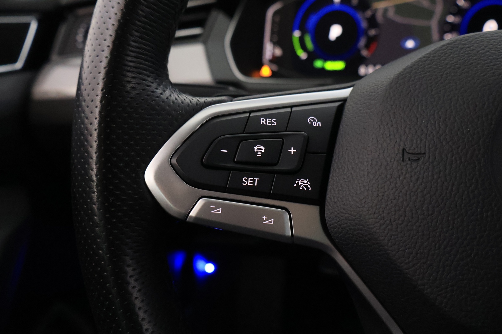 VOLKSWAGEN Passat 2020