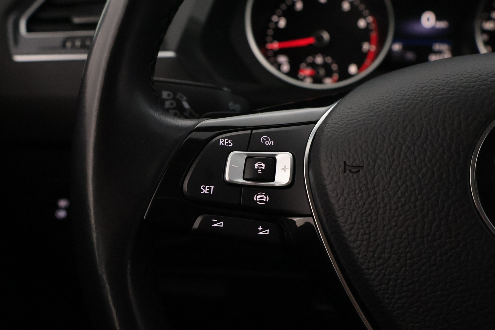 VOLKSWAGEN Tiguan Allspace 2020