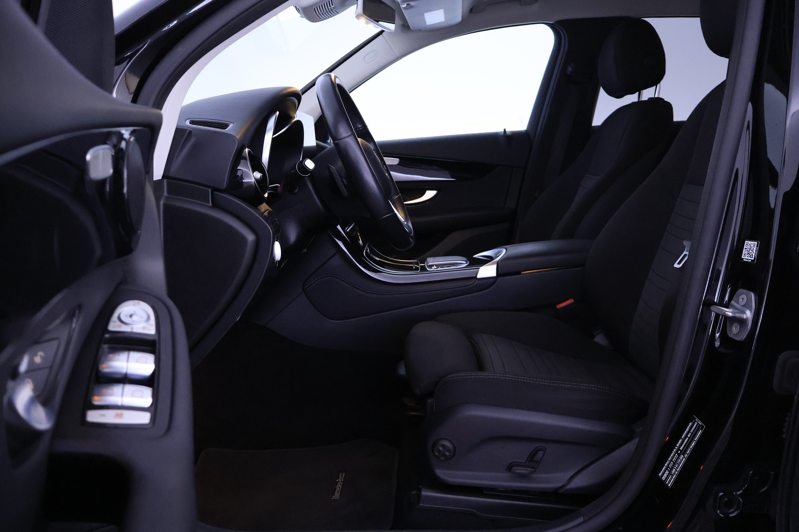 MERCEDES-BENZ GLC 2020