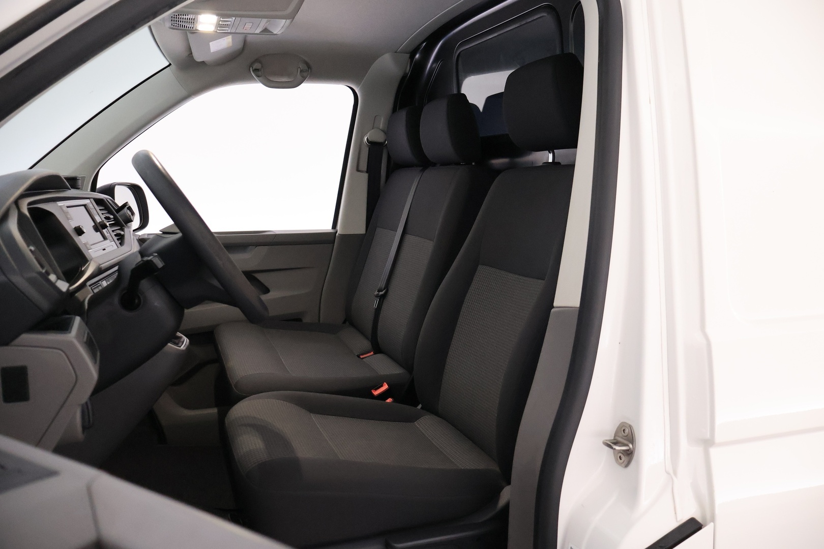 VOLKSWAGEN Transporter 2020