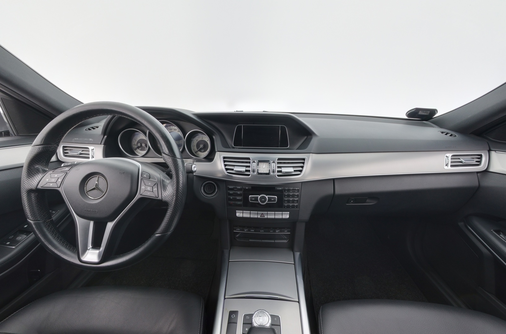 MERCEDES-BENZ E 2014