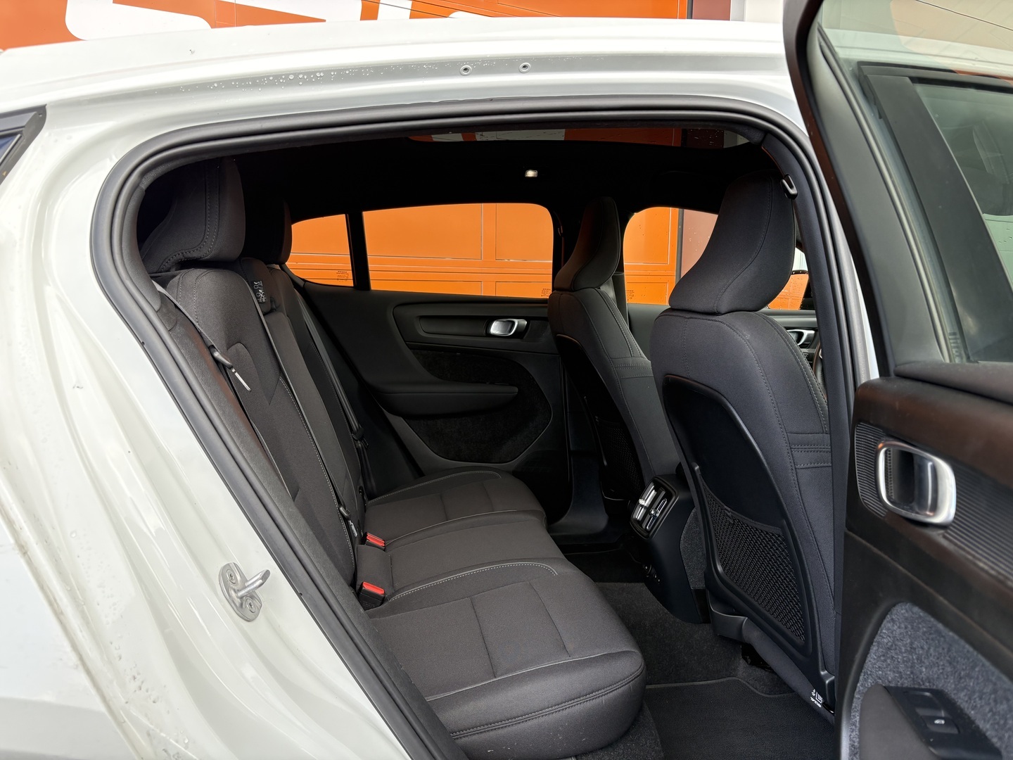 VOLVO C40 2023