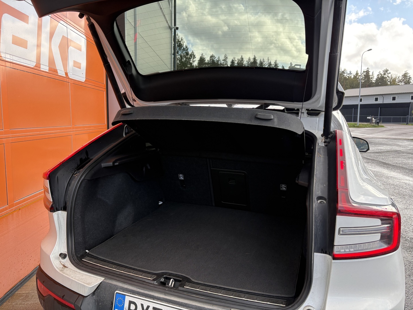 VOLVO C40 2023