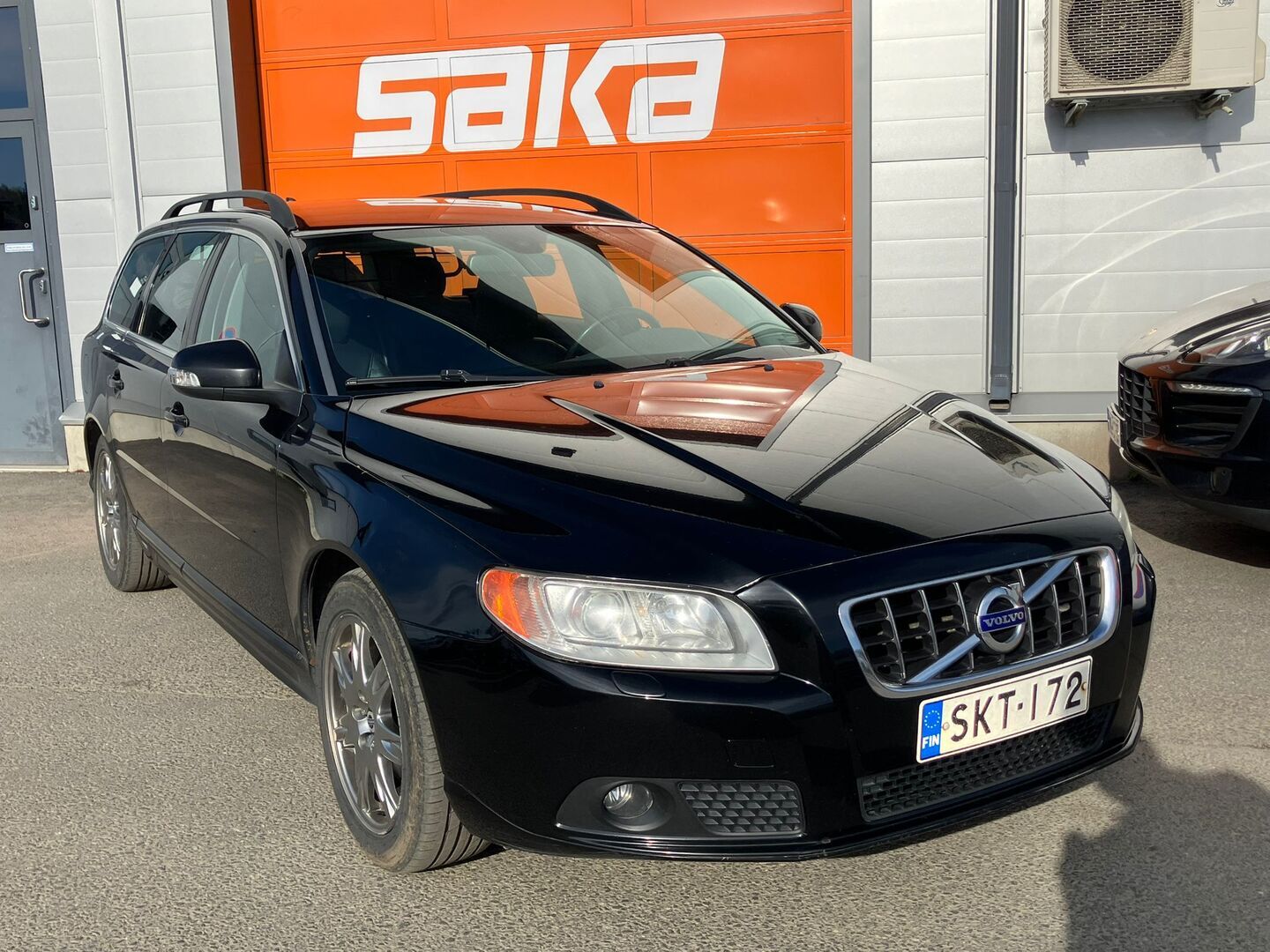 VOLVO V70 2010