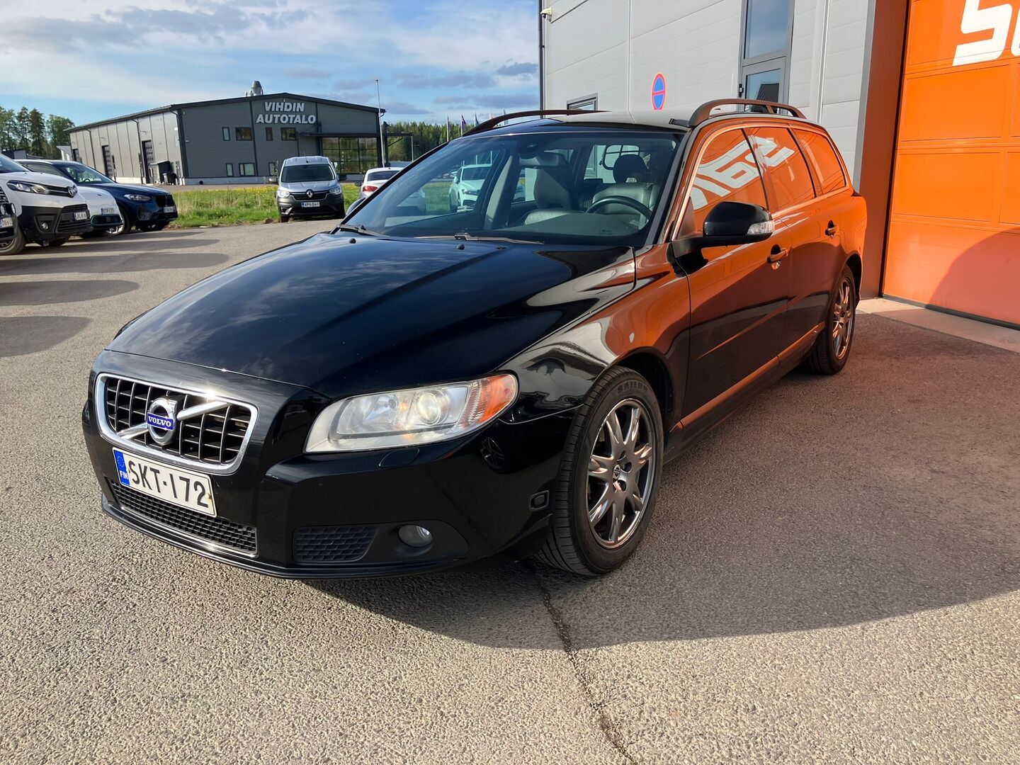 VOLVO V70 2010