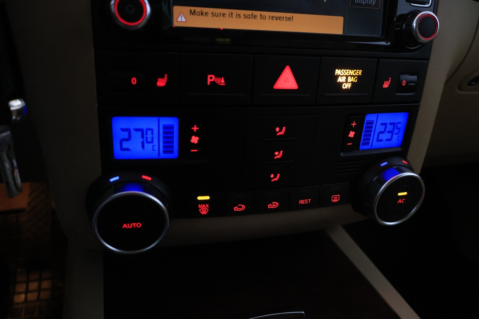 VOLKSWAGEN Touareg 2009