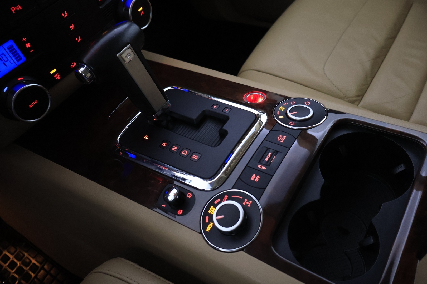 VOLKSWAGEN Touareg 2009