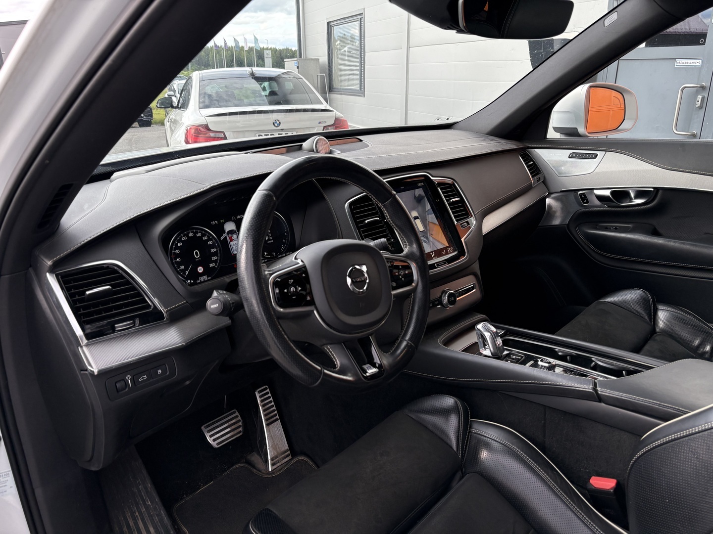 VOLVO XC90 2017
