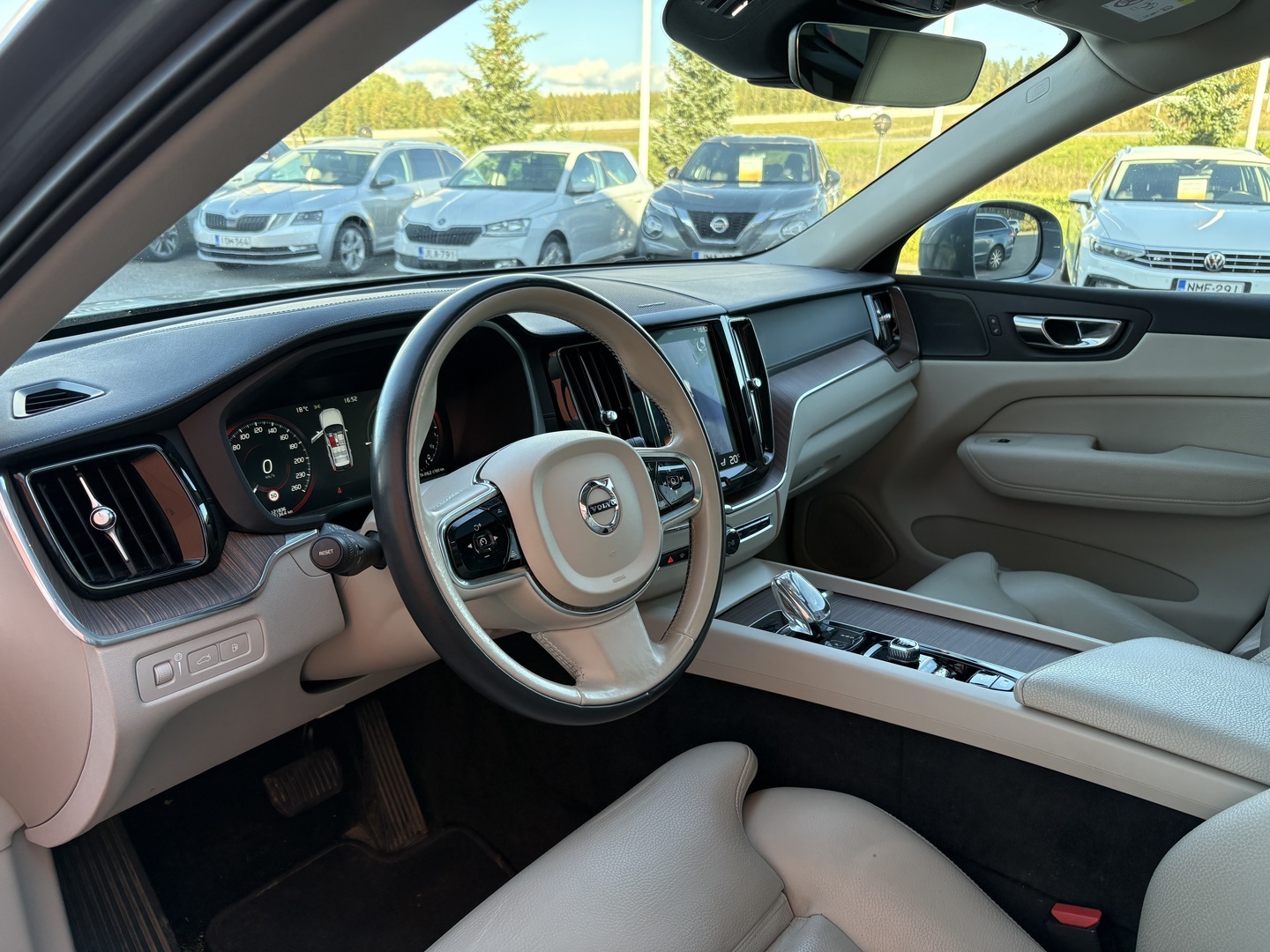 VOLVO XC60 2020