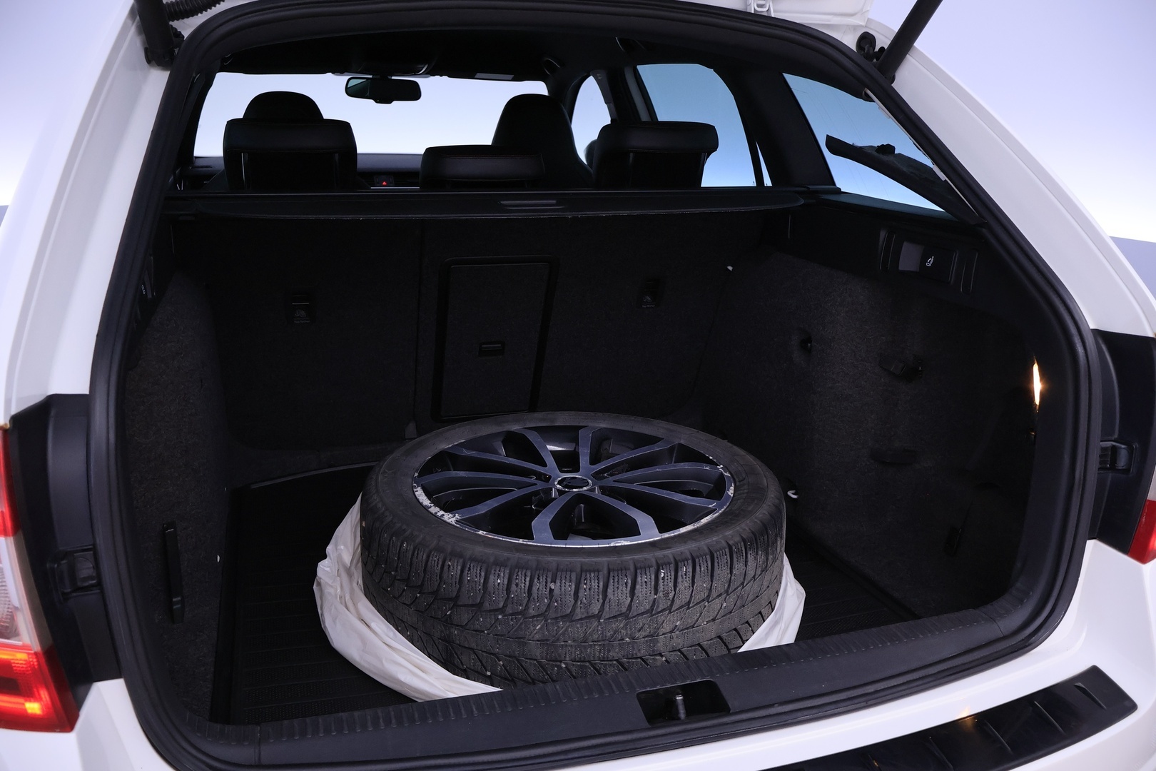 SKODA Octavia 2014