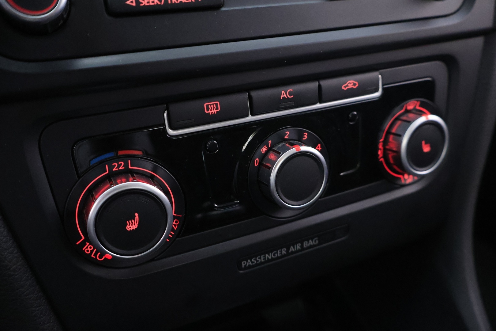 VOLKSWAGEN Golf 2010